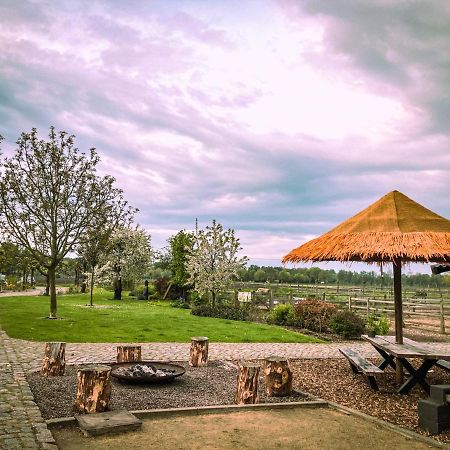 Bed and Breakfast De Worfthoeve Geel Exterior foto